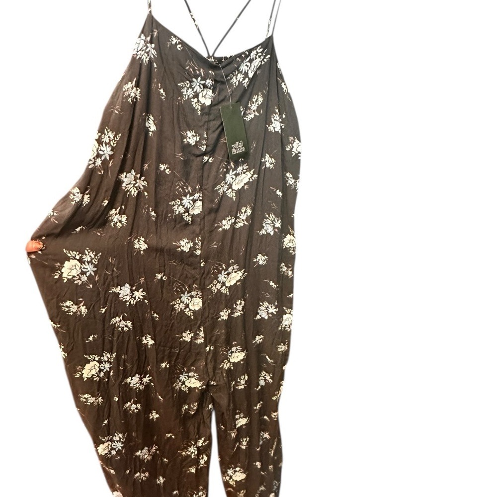 NWT Floral Jumpsuit - Picture 4 of 6